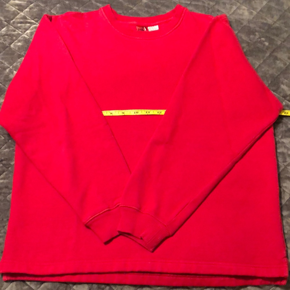 Mens Marlboro sweatshirt. Small